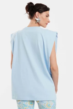 4497124005-4-1050x1574