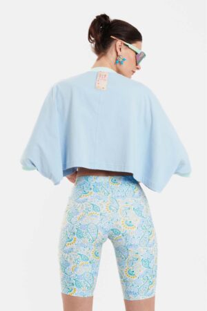 4539091005-4-1050x1574