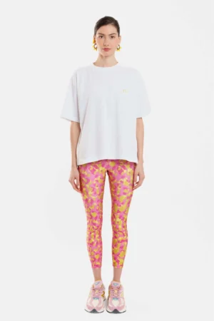 4559067005-2-1050x1574