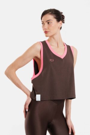 4561009005-1050x1574