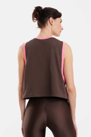 4561009005-2-1050x1574