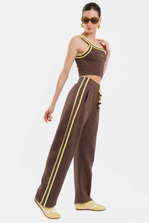 4562009010-4-1050x1574