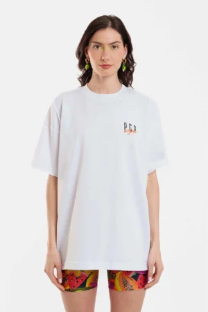 4576067005-3-1050x1574