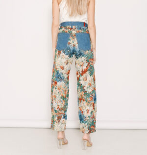GwenIndigoFlowers2